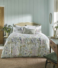 Load image into Gallery viewer, Morning Chorus Duvet Set