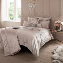 Load image into Gallery viewer, Luciana Blush Duvet Cover
